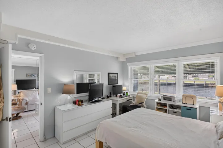 35-web-or-mls-298 Interiors-2261