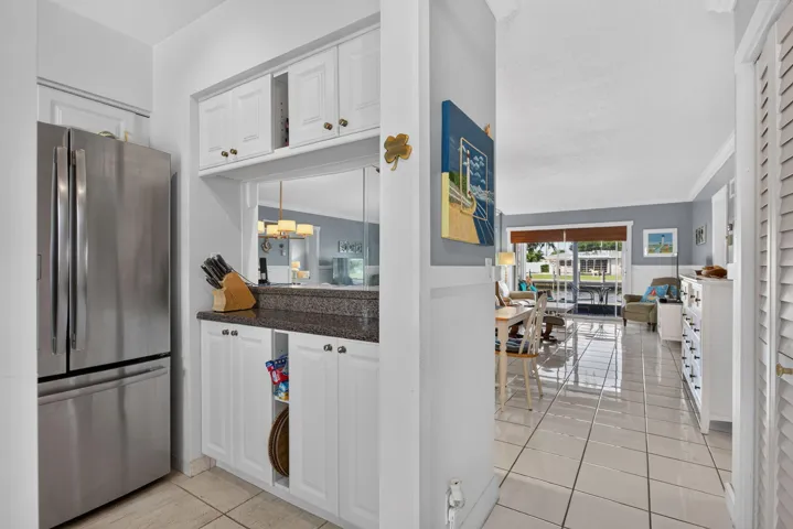 8-web-or-mls-298 Interiors-2103