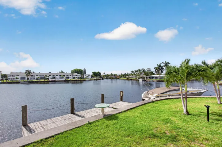 4-web-or-mls-298 Interiors-2076