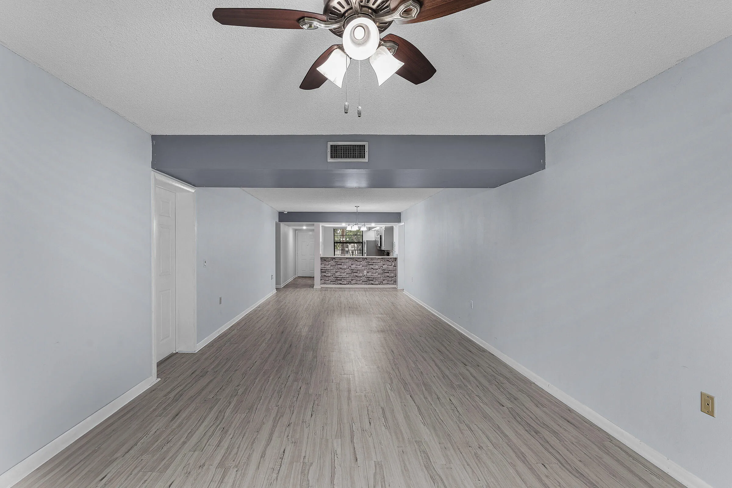 20-6097 Balboa Cir 202-MLS