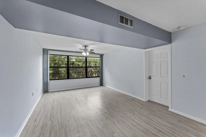 19-6097 Balboa Cir 202-MLS
