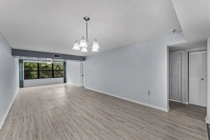 17-6097 Balboa Cir 202-MLS