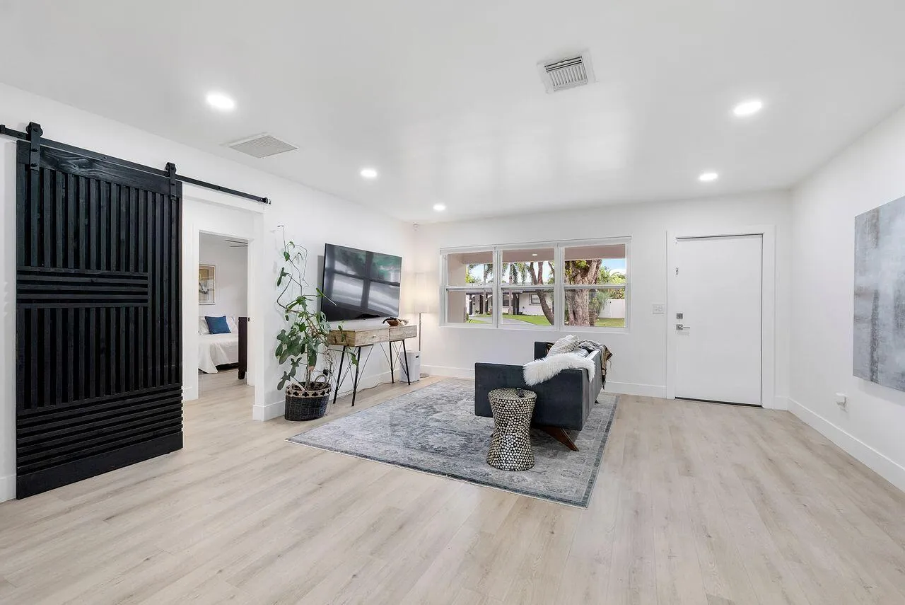 701 living room #1