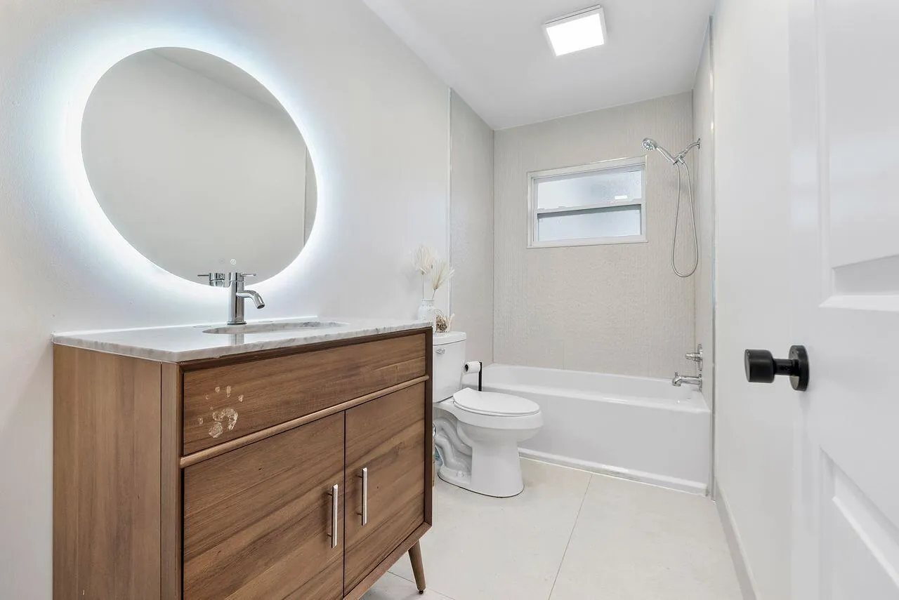 701 bathroom #2