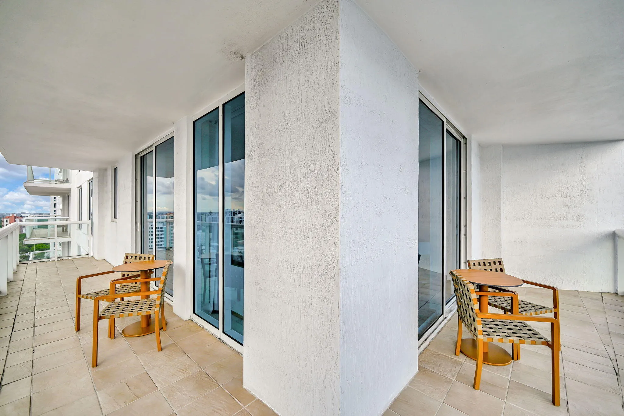 SW Wrap-around Balcony