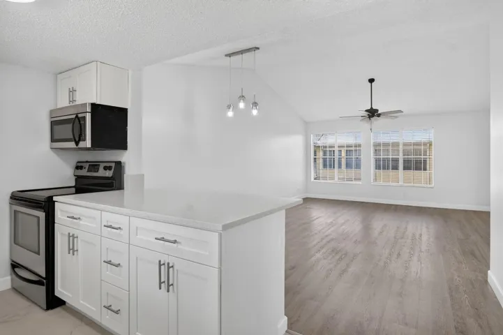 Kitchen/Living