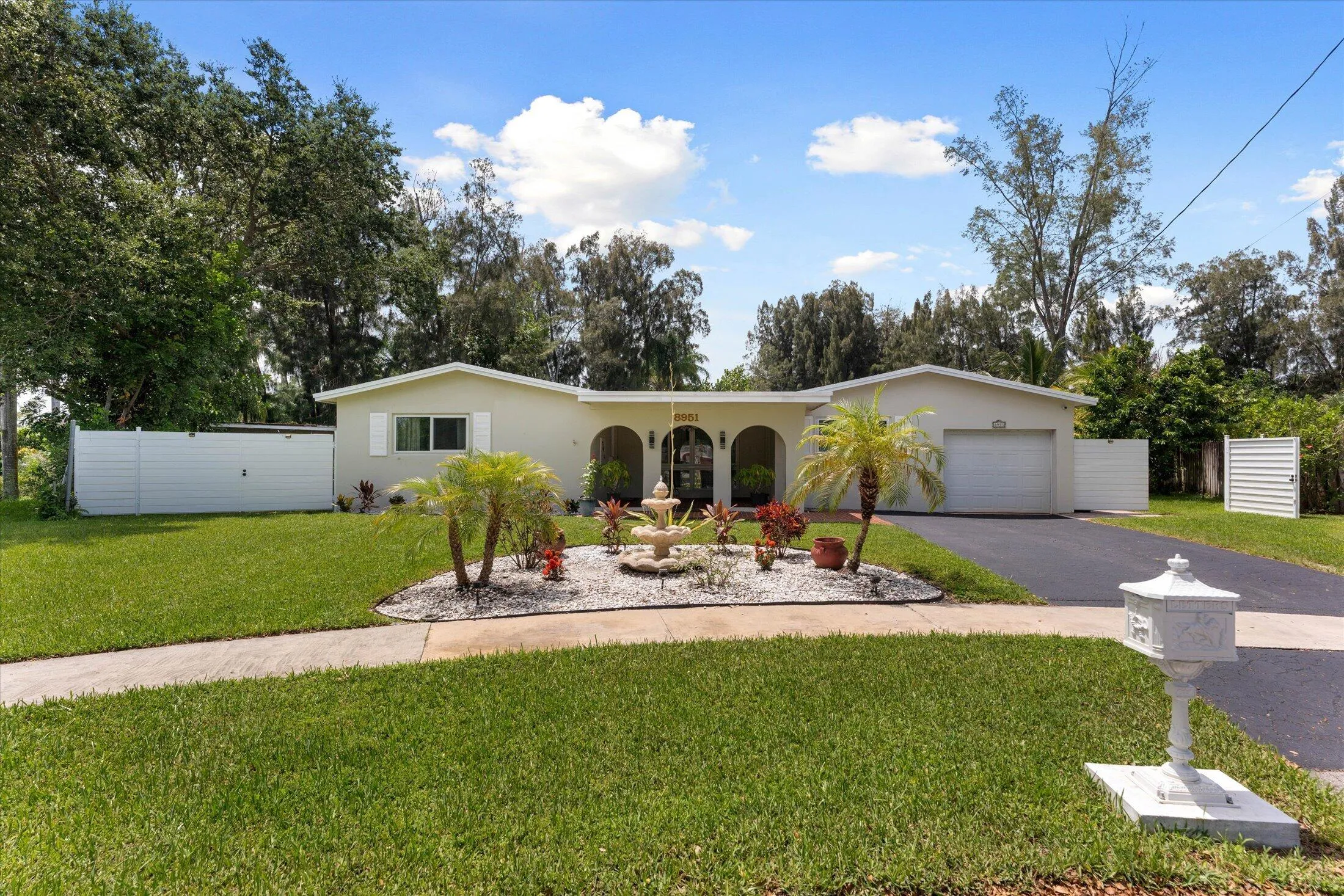 01-8951 SW 51st Pl, Cooper City-4