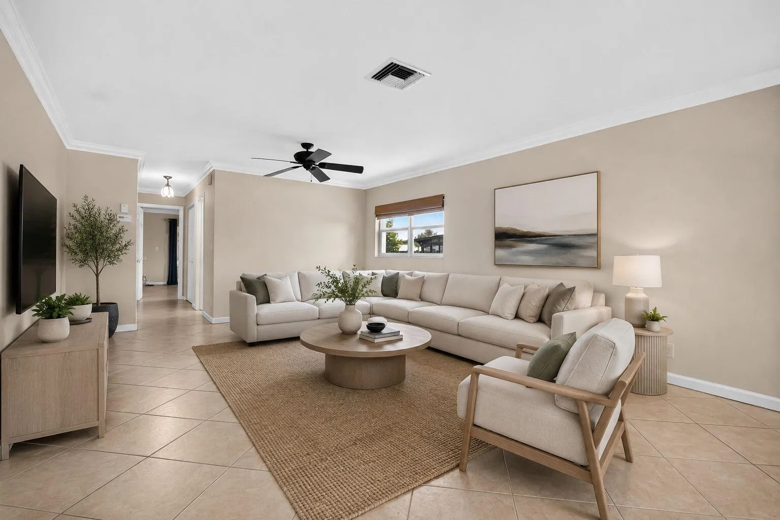 38-web-or-mls-living room