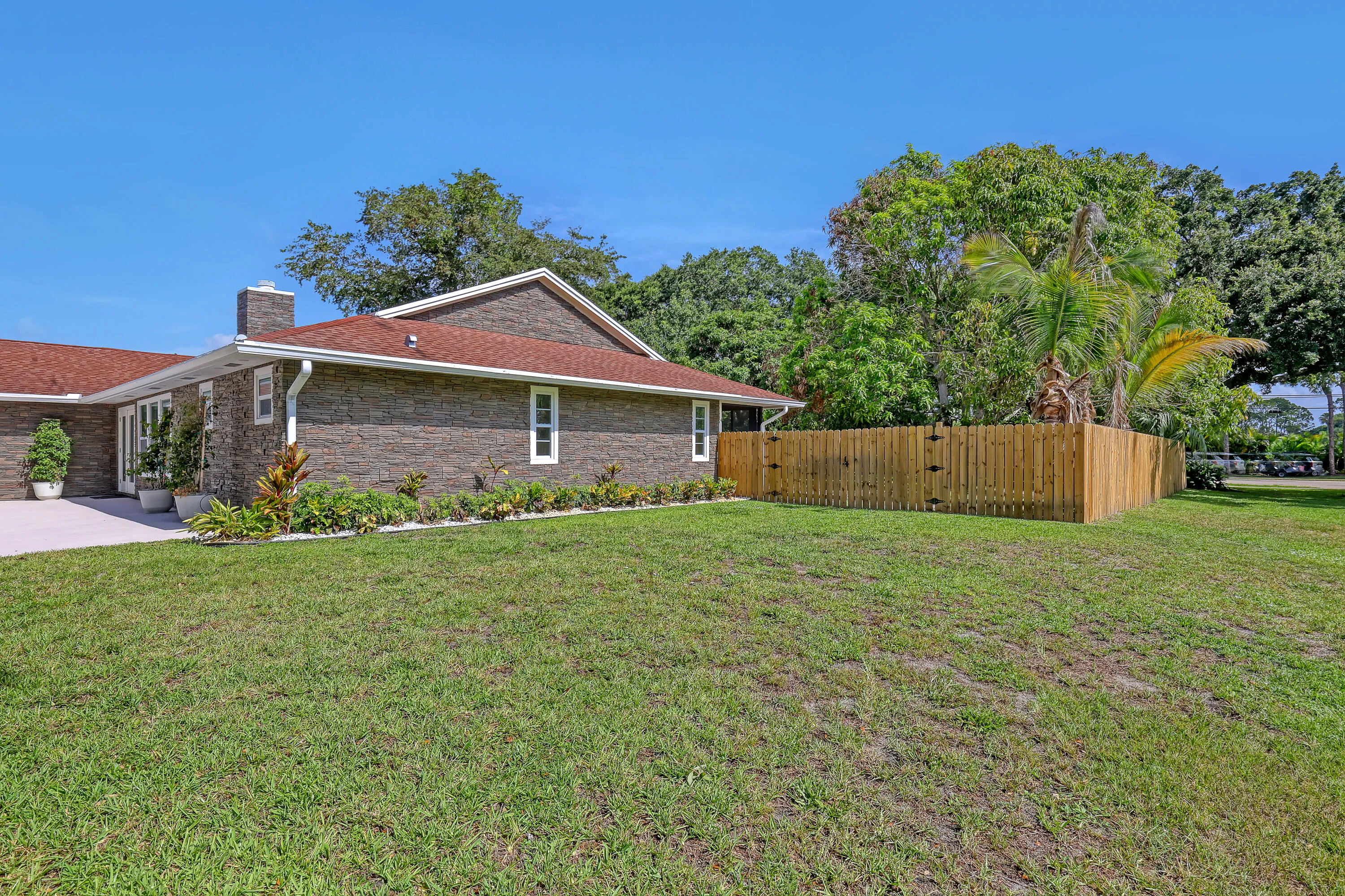 6185 White Oak (6)