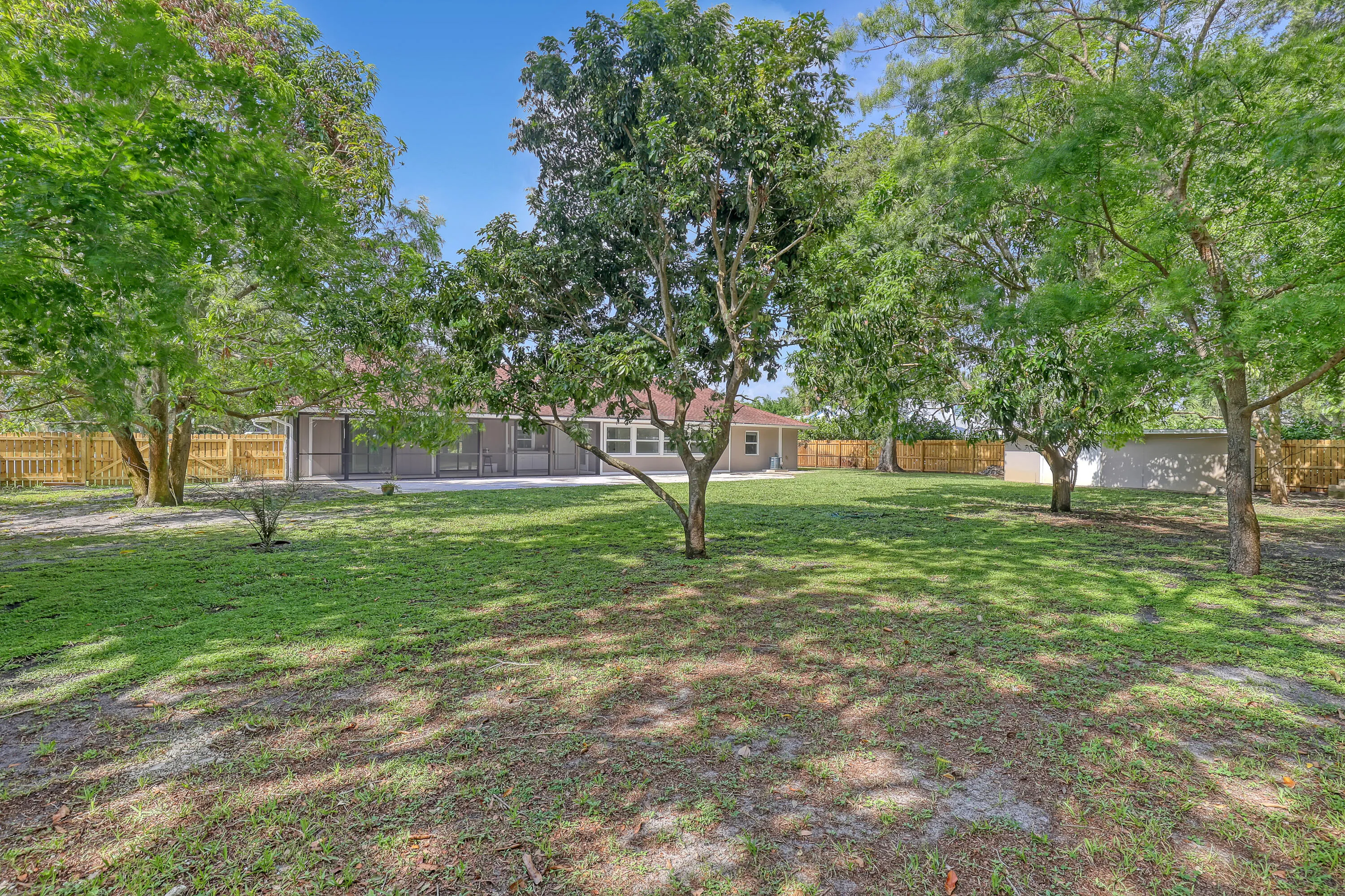 6185 White Oak (56)