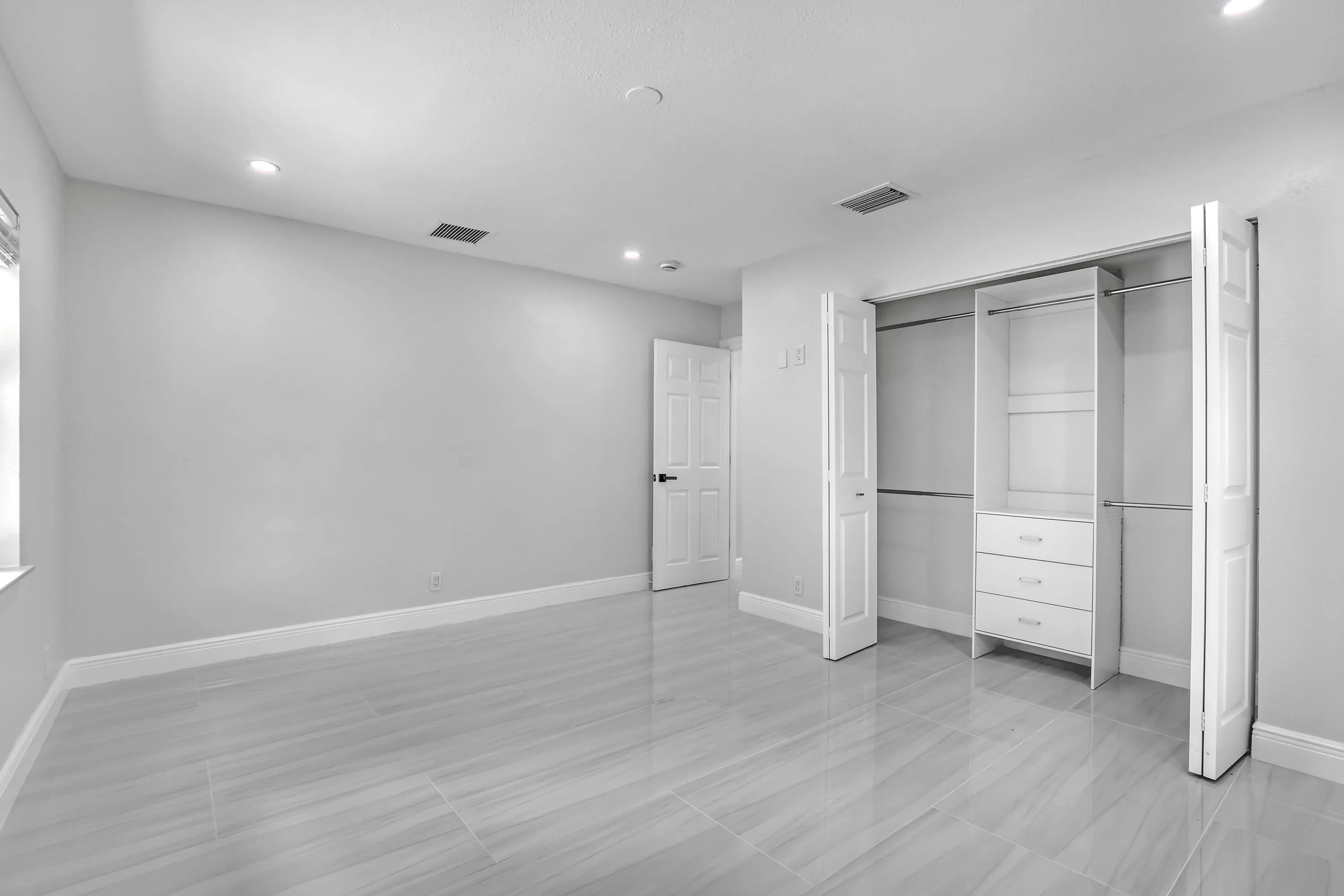 6185 White Oak (44)