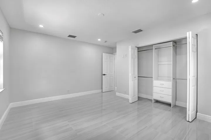 6185 White Oak (44)