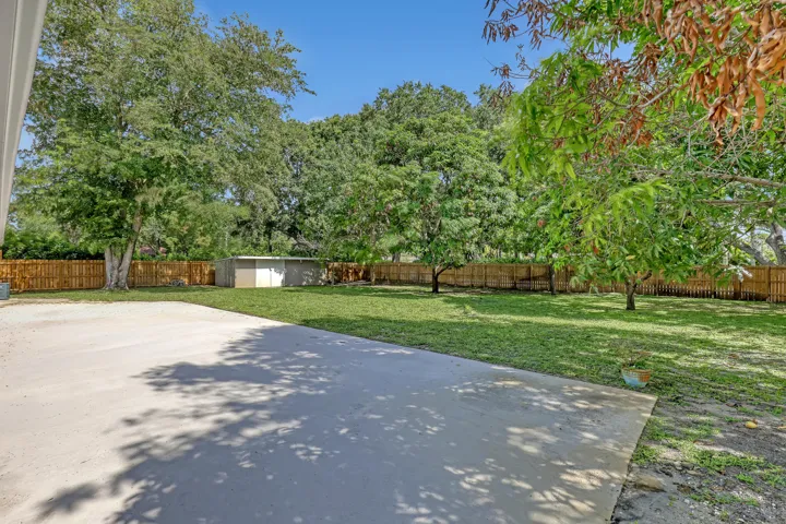 6185 White Oak (51)