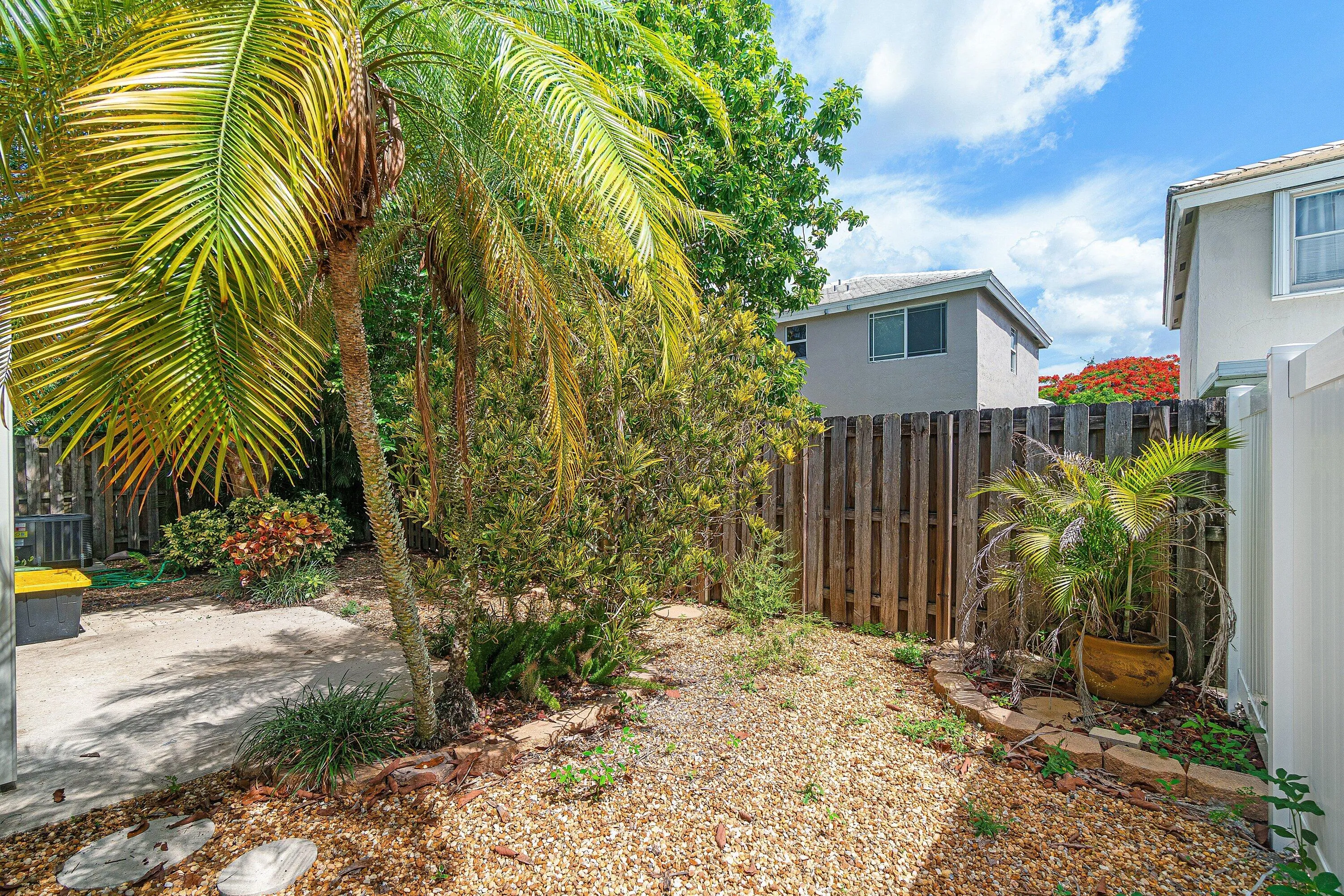 021-6561FernStreet-Margate-FL-33063-SMAL