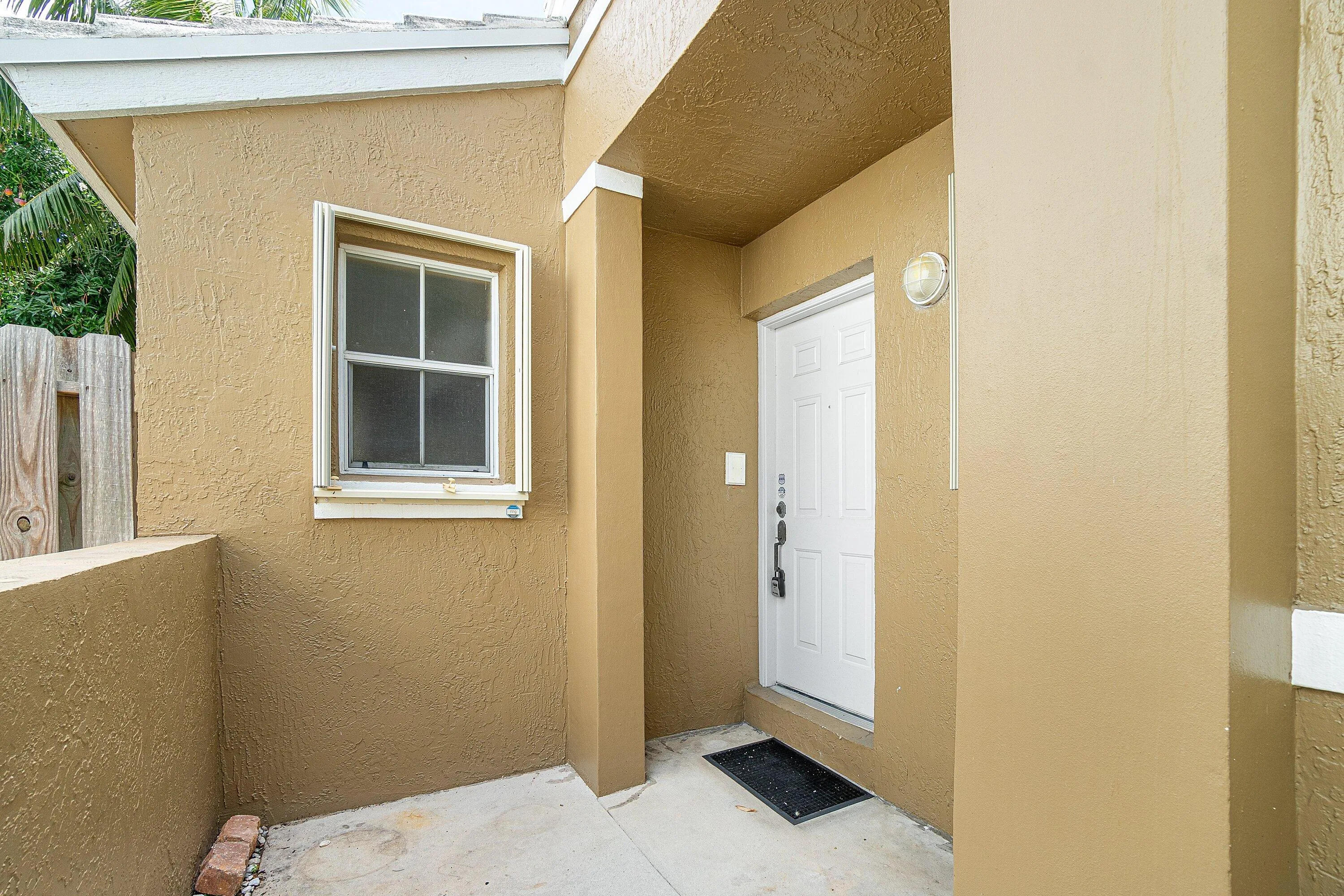 004-6561FernStreet-Margate-FL-33063-SMAL