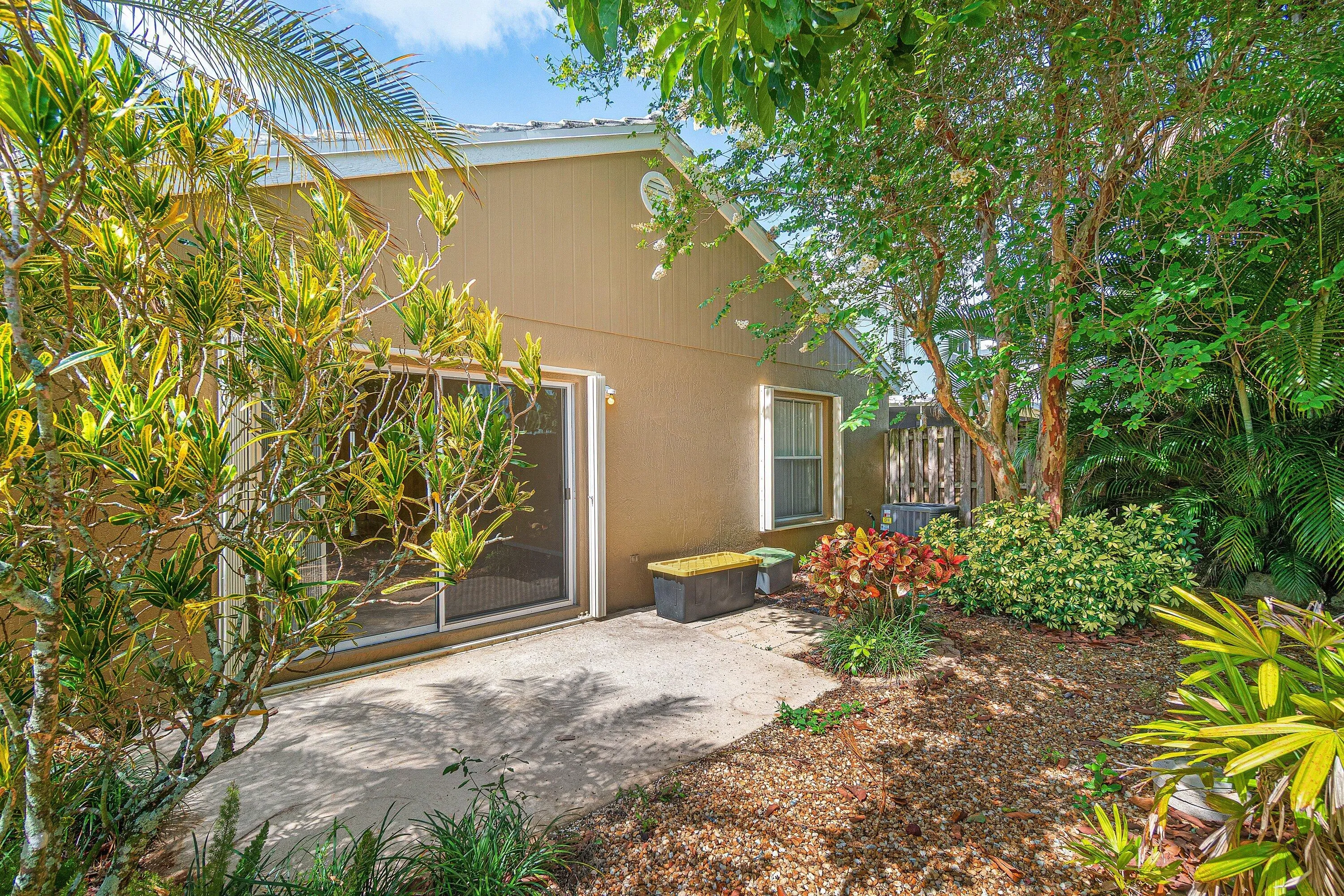 022-6561FernStreet-Margate-FL-33063-SMAL