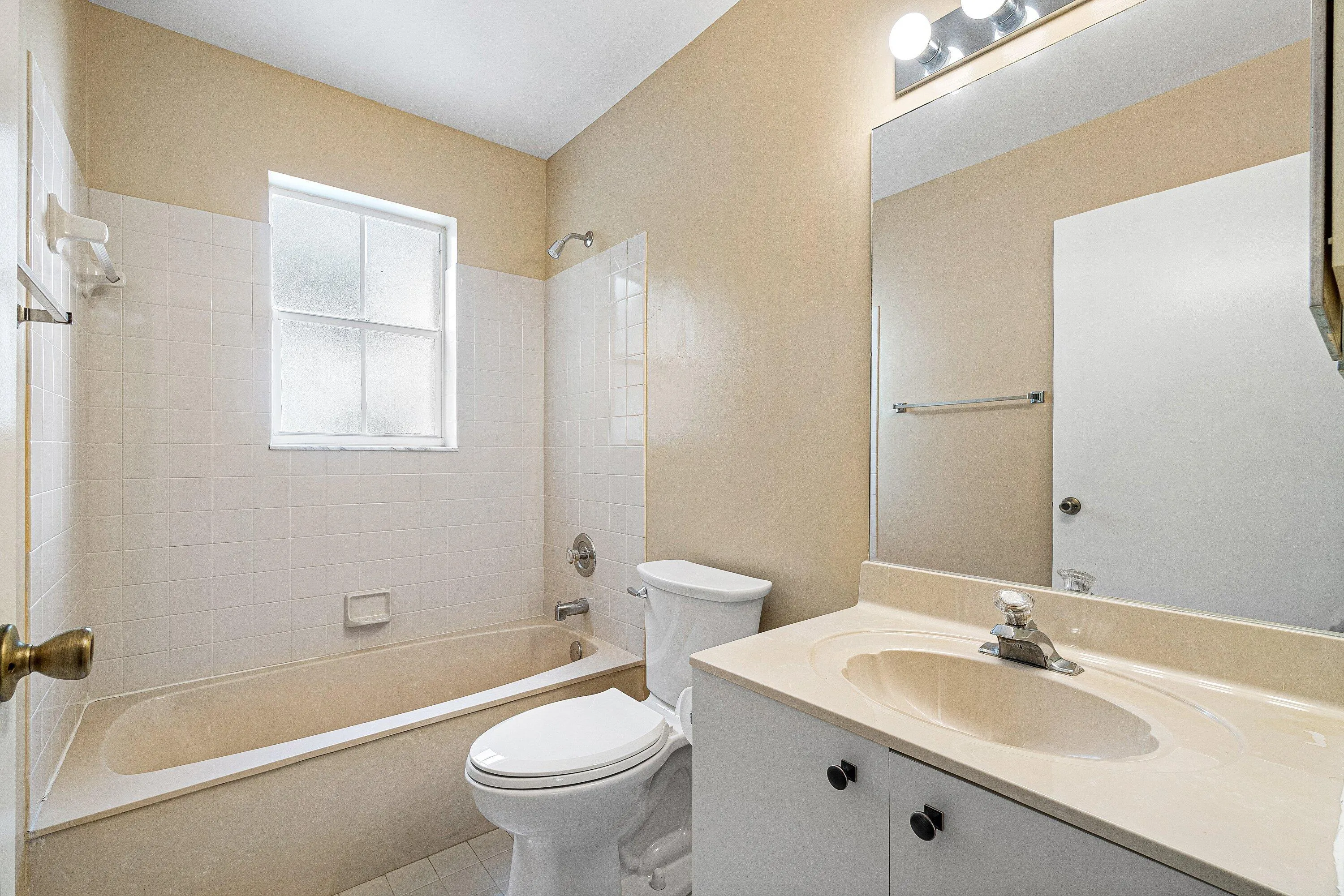 020-6561FernStreet-Margate-FL-33063-SMAL
