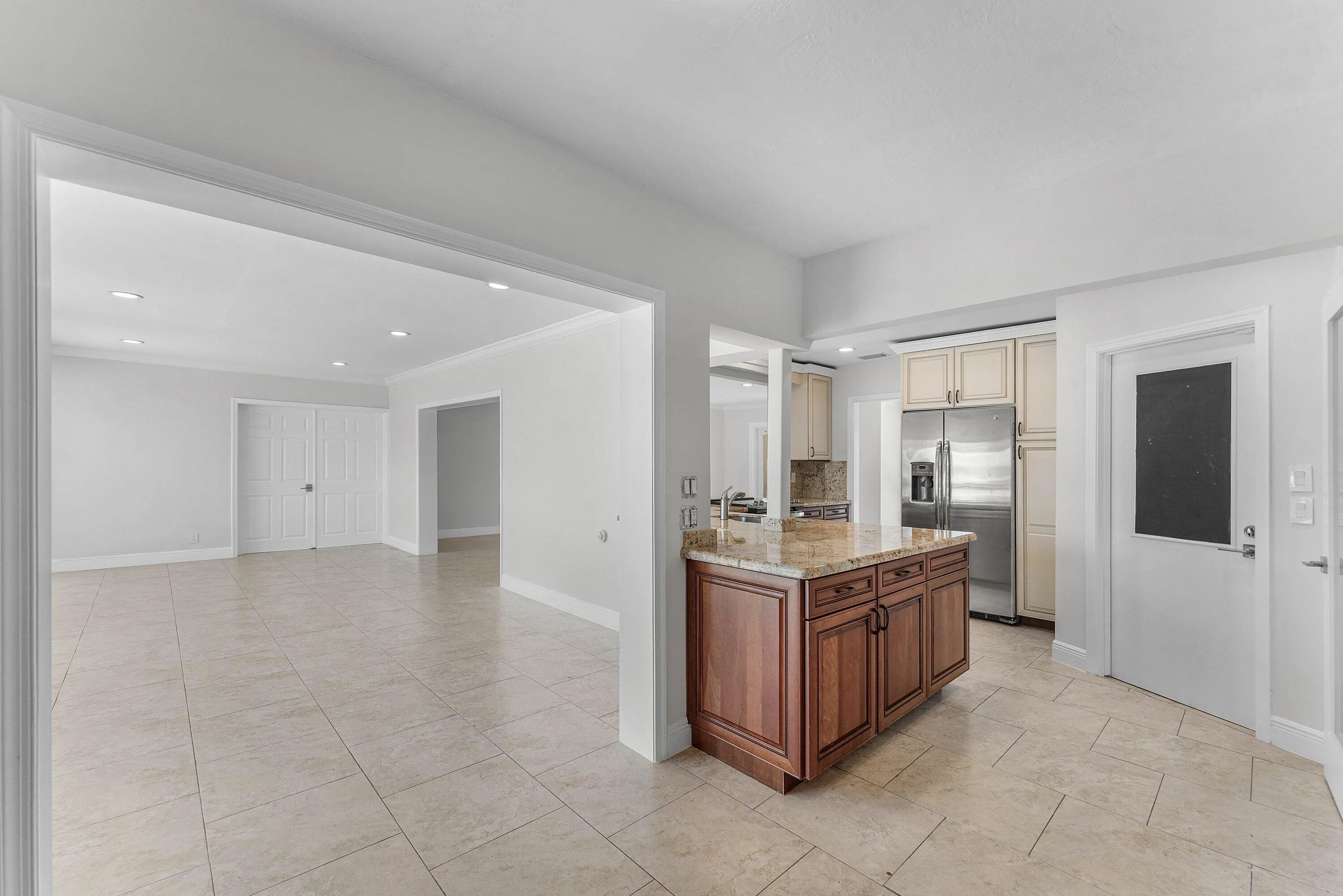 009-1525Southeast6thStreet-DeerfieldBeac
