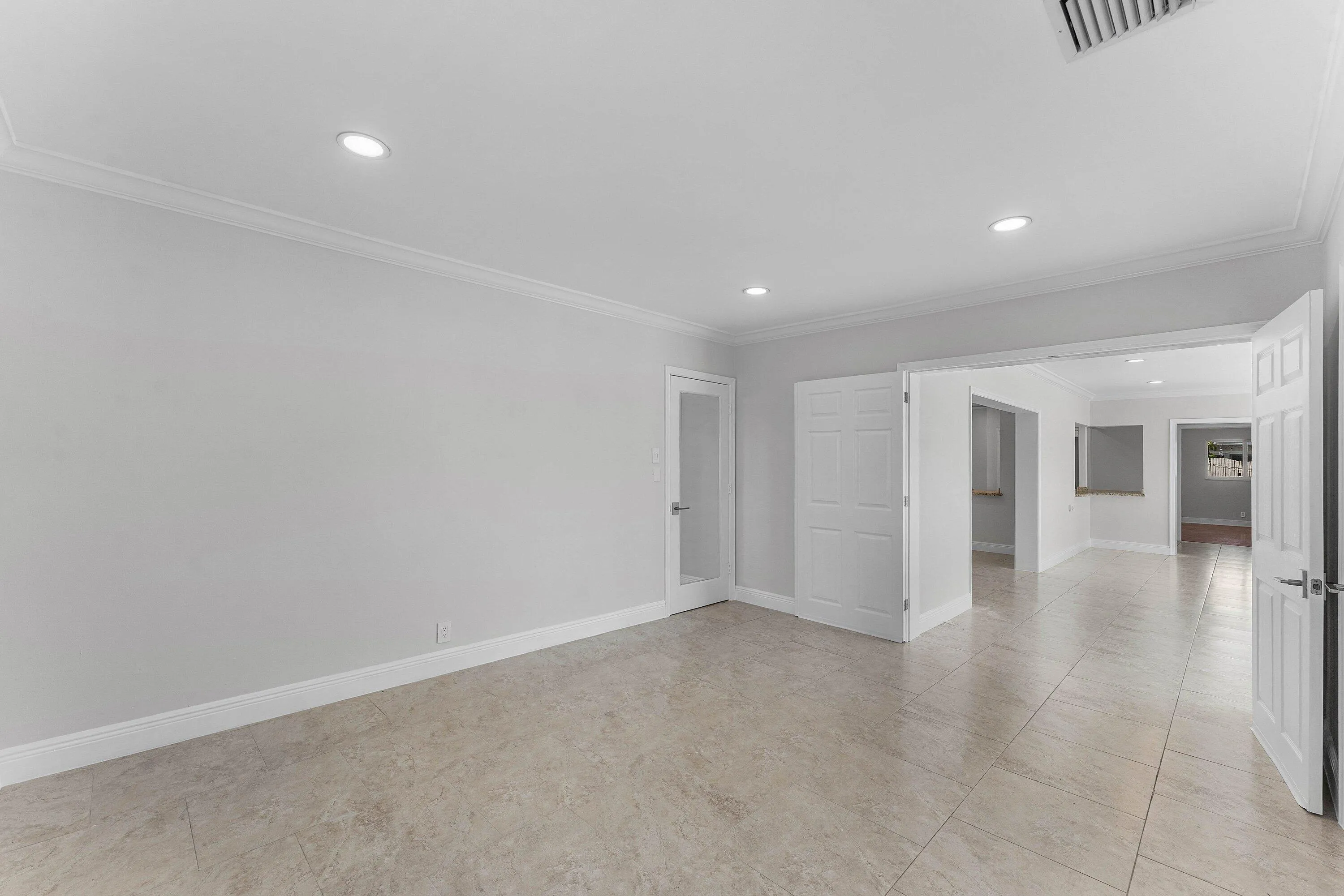 019-1525Southeast6thStreet-DeerfieldBeac