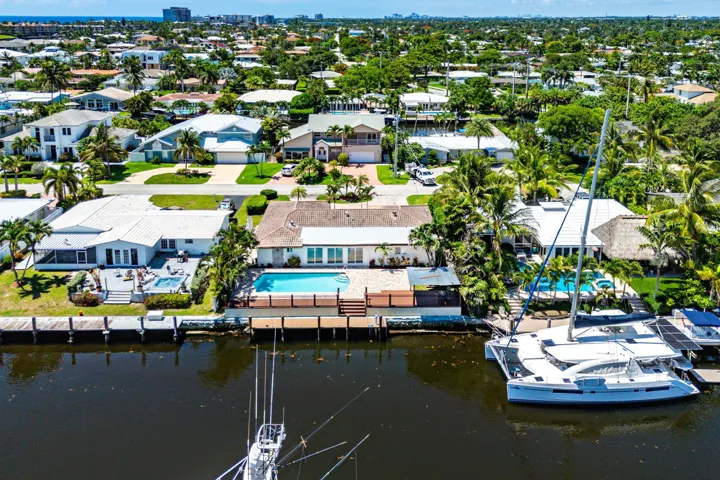 048-1525Southeast6thStreet-DeerfieldBeac
