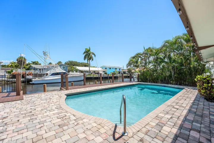 032-1525Southeast6thStreet-DeerfieldBeac