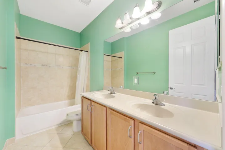 8396 Calabria Lakes Drive - 57.jpg-SMALL
