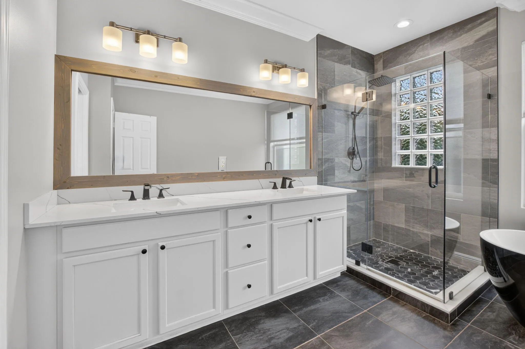Owners Bathroom