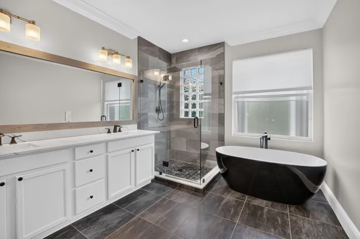 Owners Bathroom