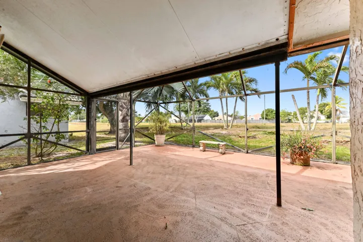 27 patio 01