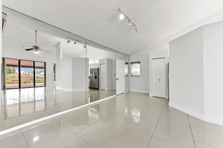 07 living room 03