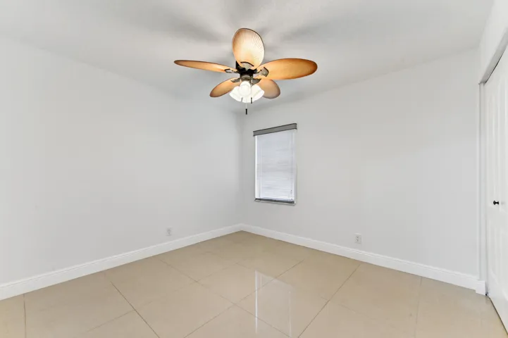 14 bedroom 01