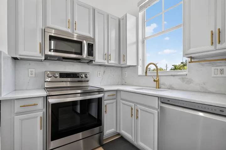 Downtown Delray Corner Unit