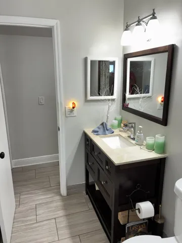 Guest Bath Room