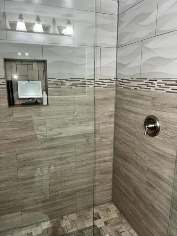 Master bedroom shower