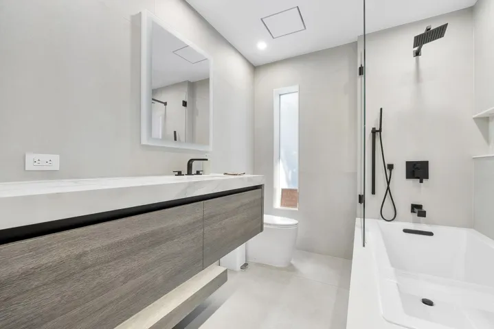 725 Ne 36th St_031