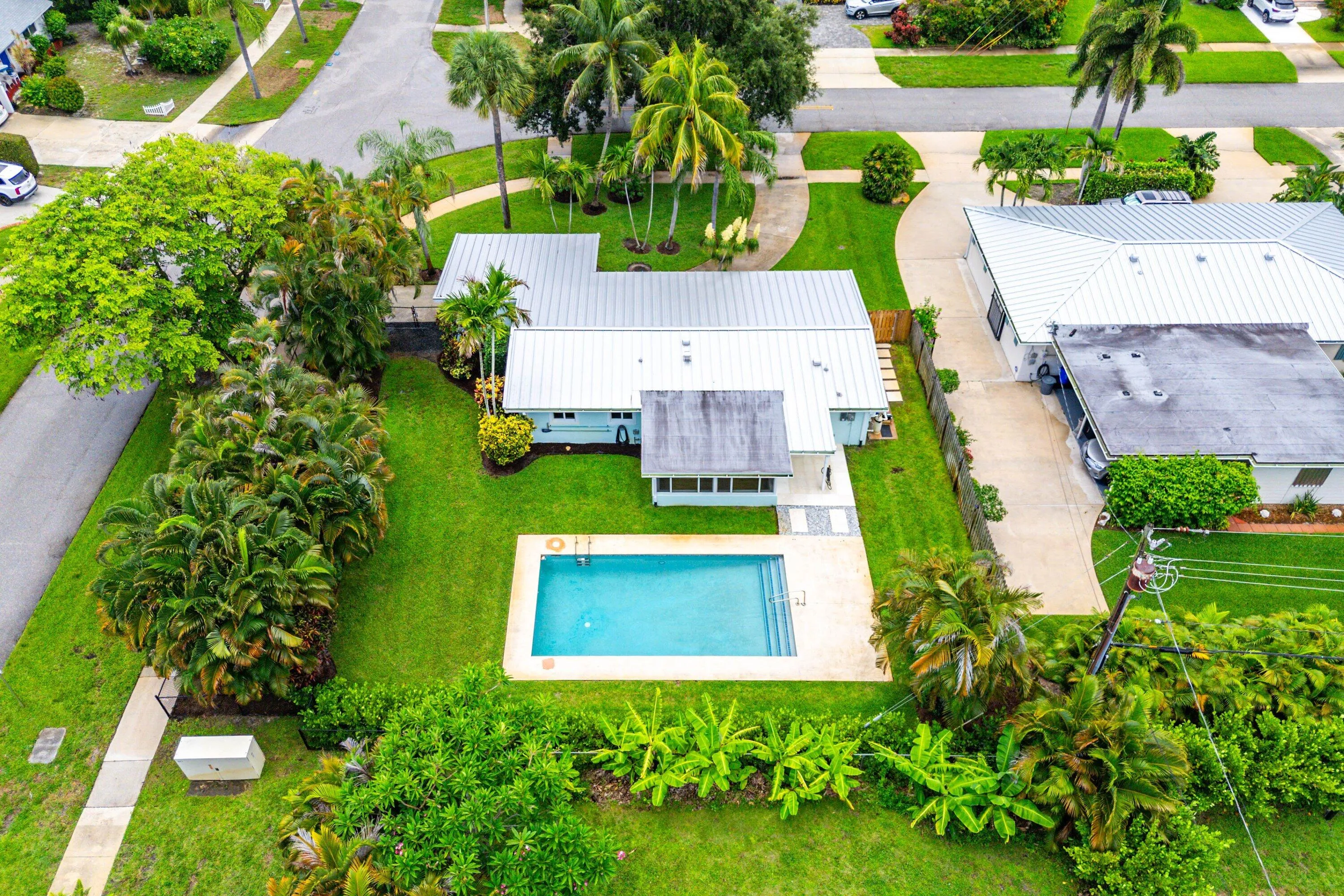 037-945WestwindDrive-NorthPalmBeach-FL-3