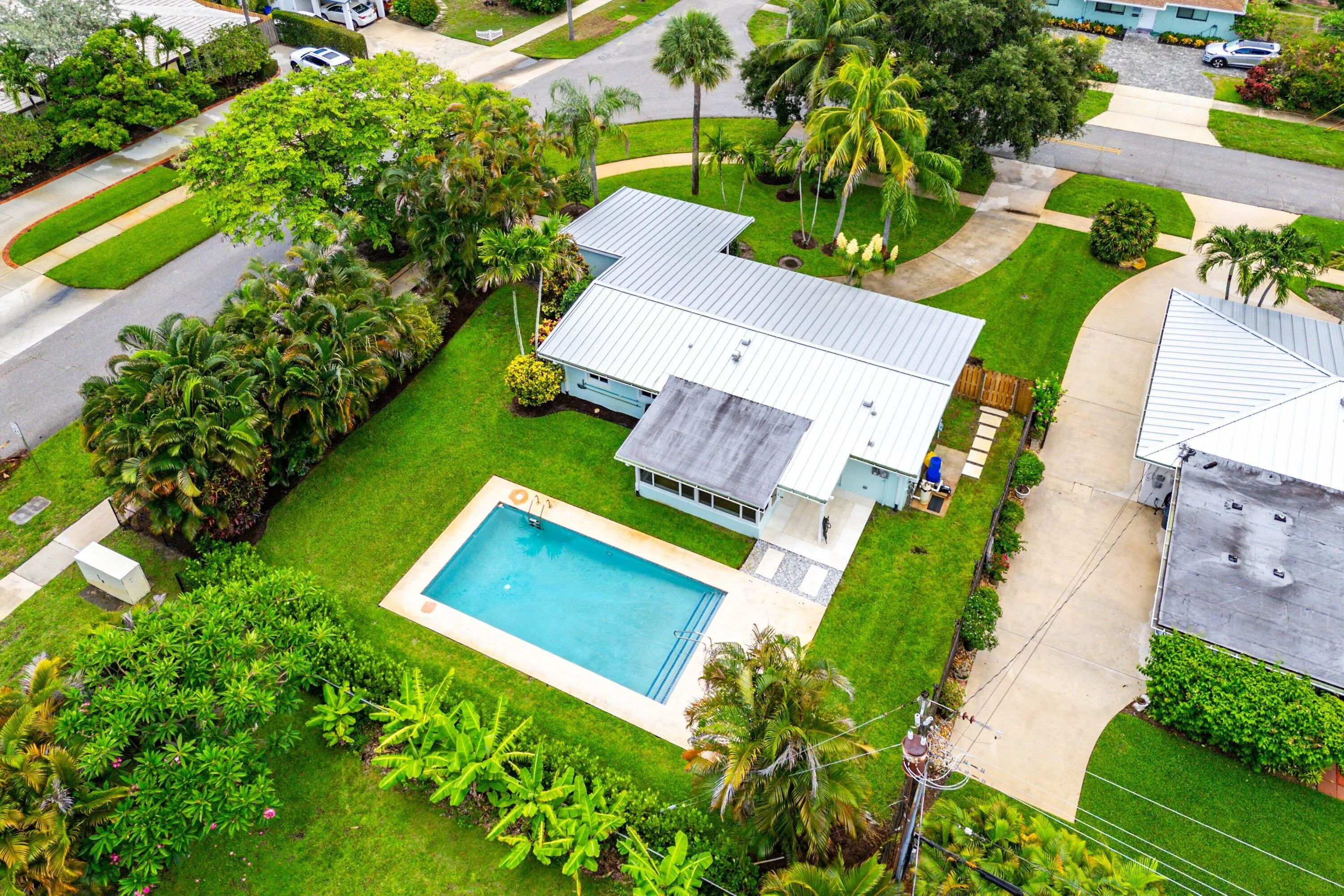 038-945WestwindDrive-NorthPalmBeach-FL-3
