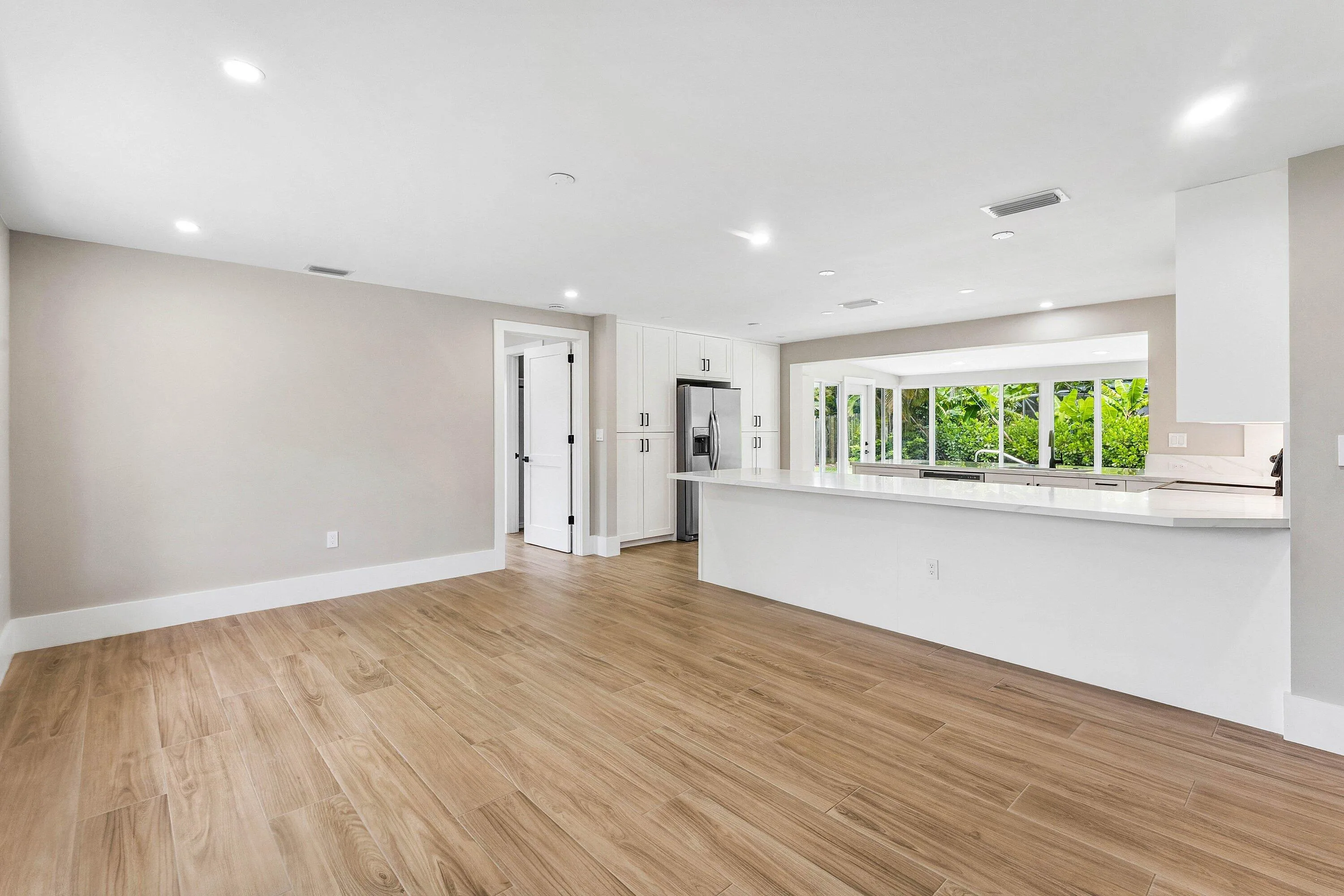 008-945WestwindDrive-NorthPalmBeach-FL-3