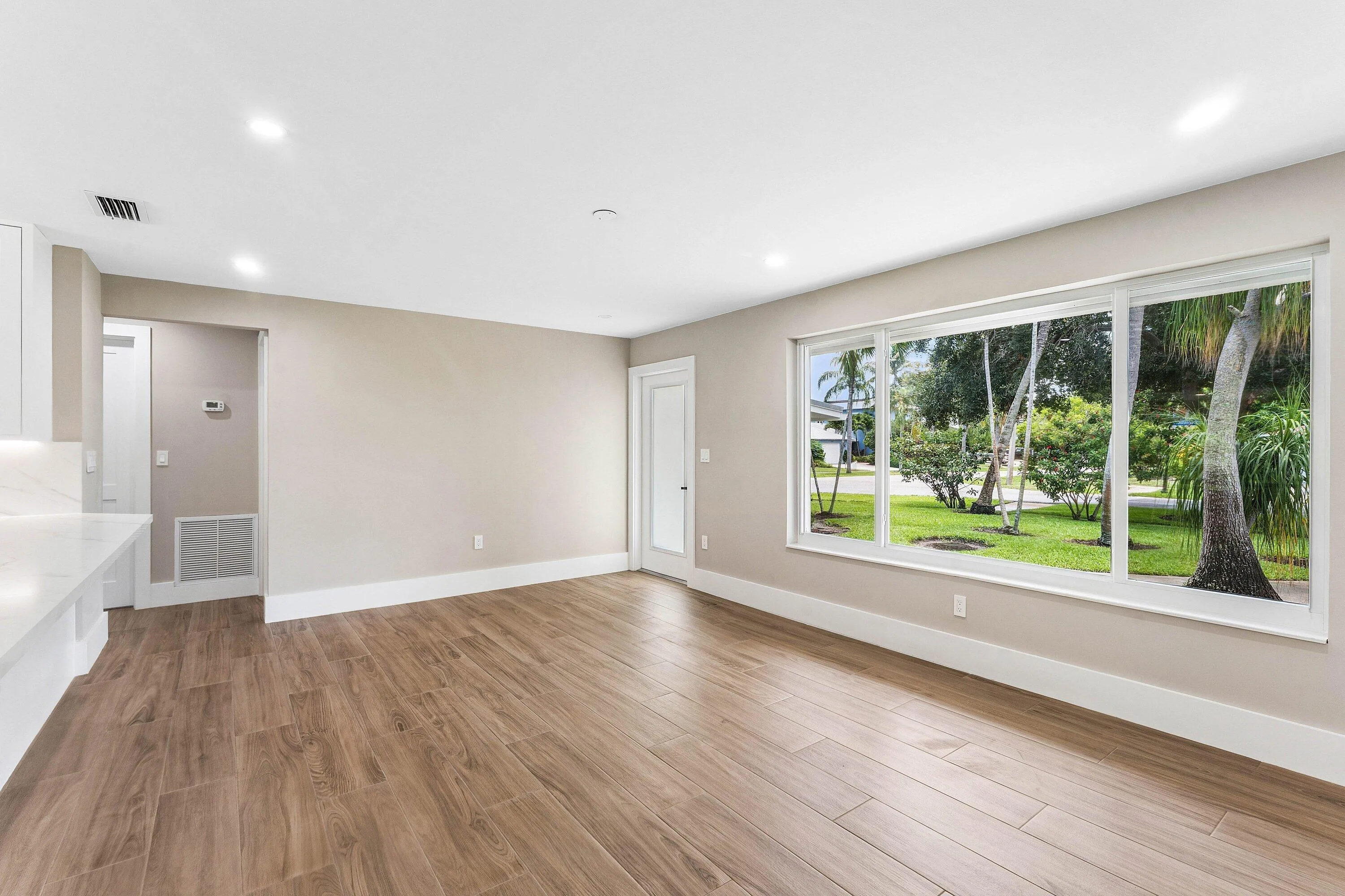 007-945WestwindDrive-NorthPalmBeach-FL-3