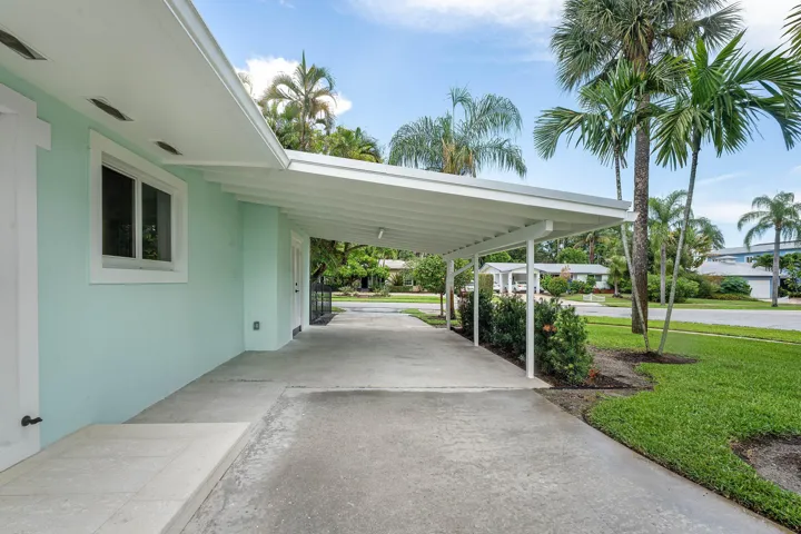 005-945WestwindDrive-NorthPalmBeach-FL-3