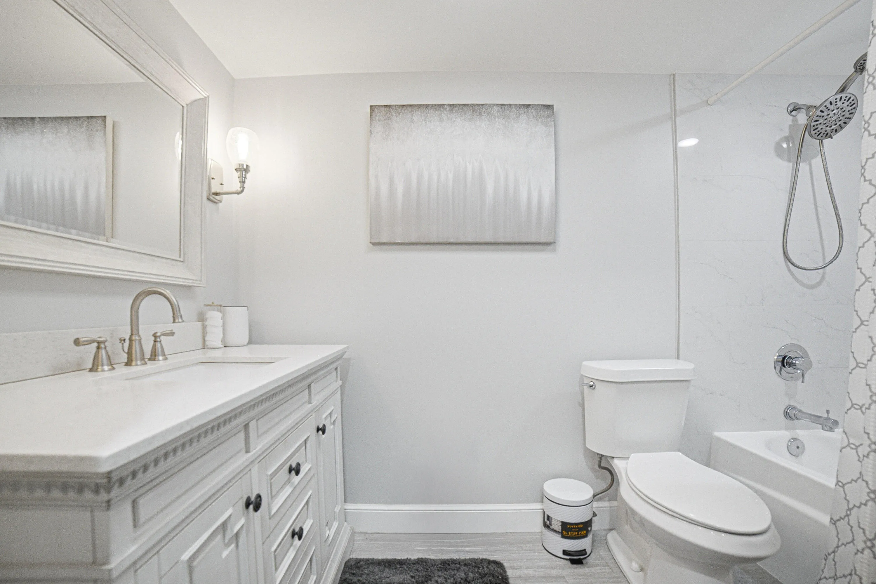 Bedroom1-Bathroom