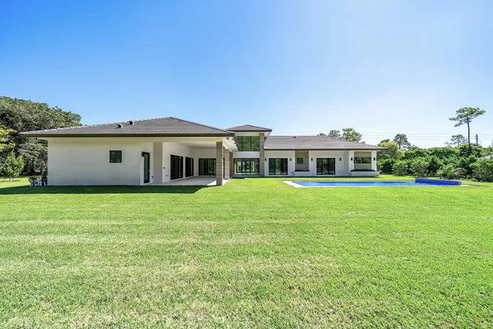 Rear View w/Pool