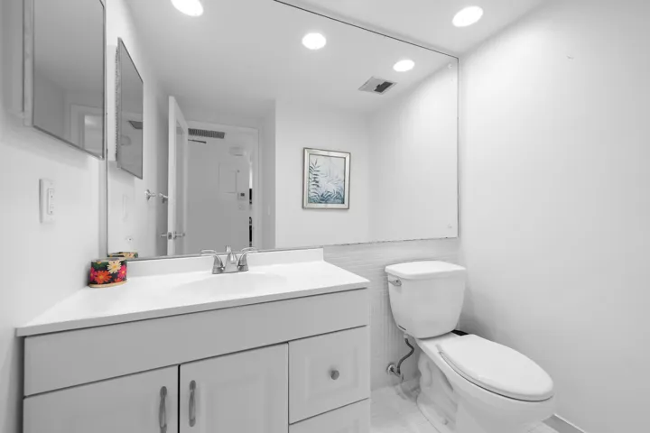 Powder room
