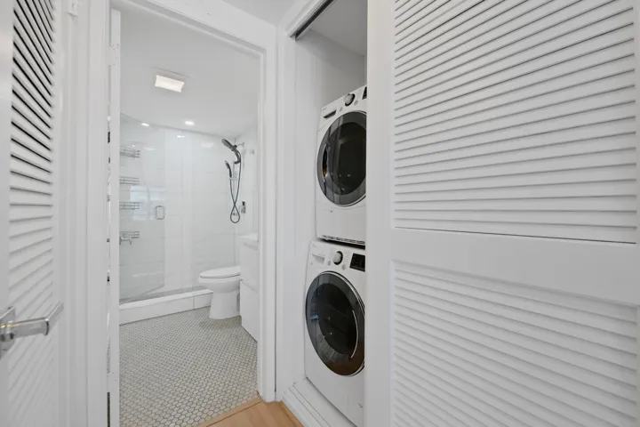 Washer & Dryer