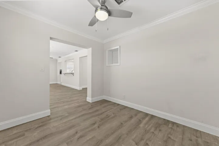 20 Bedroom 02