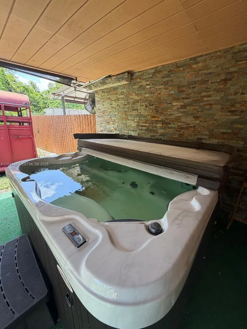 Property photo 44