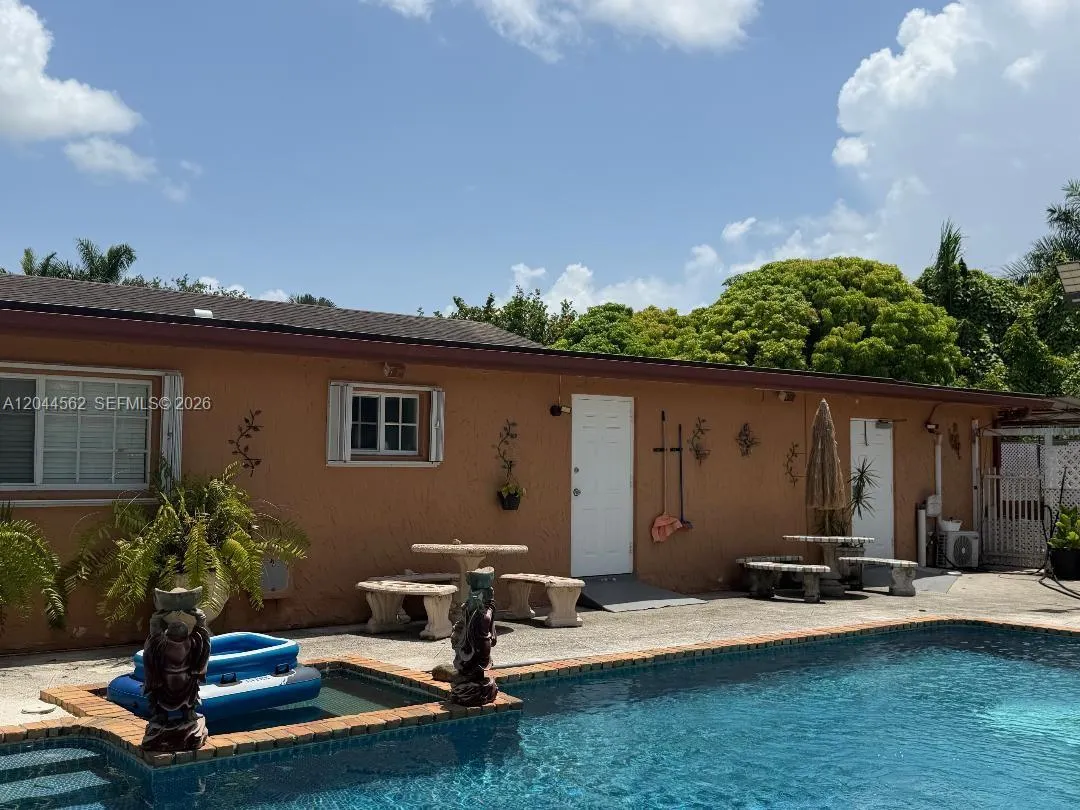 Property photo 32