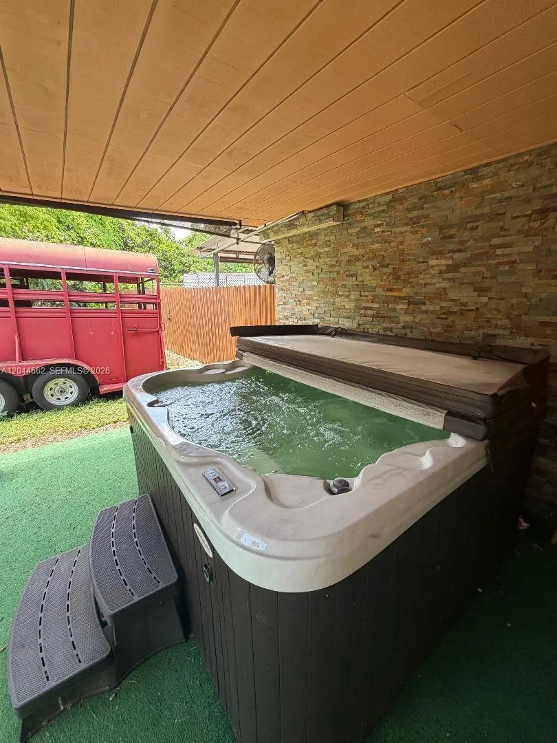 Property photo 44