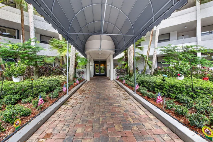 Pavered & Covered Entry