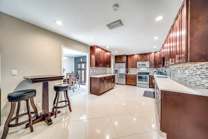 29-web-or-mls-JOY07731